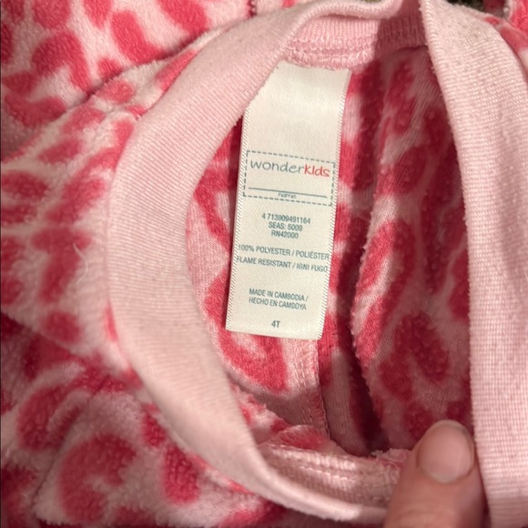 Pajama Set - Picture 6 of 8